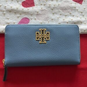Tory Burch Pebbled Leather Wallet in Blue with Gold Emblem